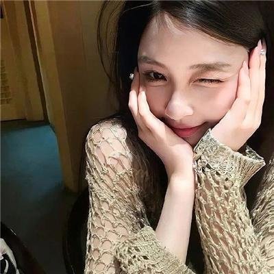 高山上的热气球